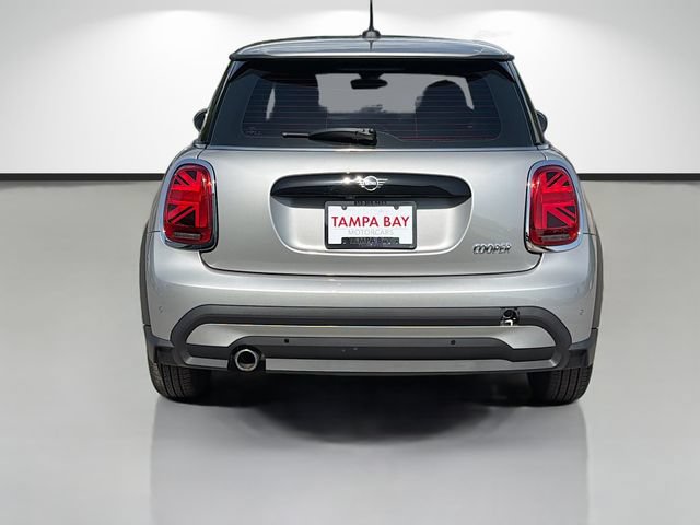 Used 2024 MINI Cooper 2-Door Hardtop w/ Storage Package FWD image 4