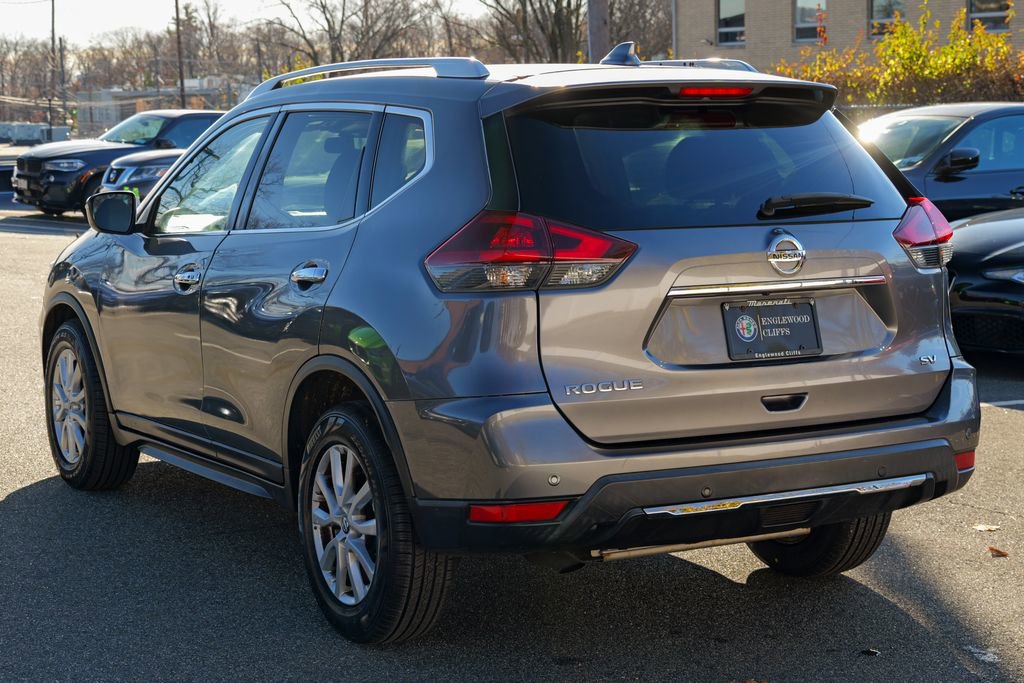 Used 2020 Nissan Rogue SV image 5