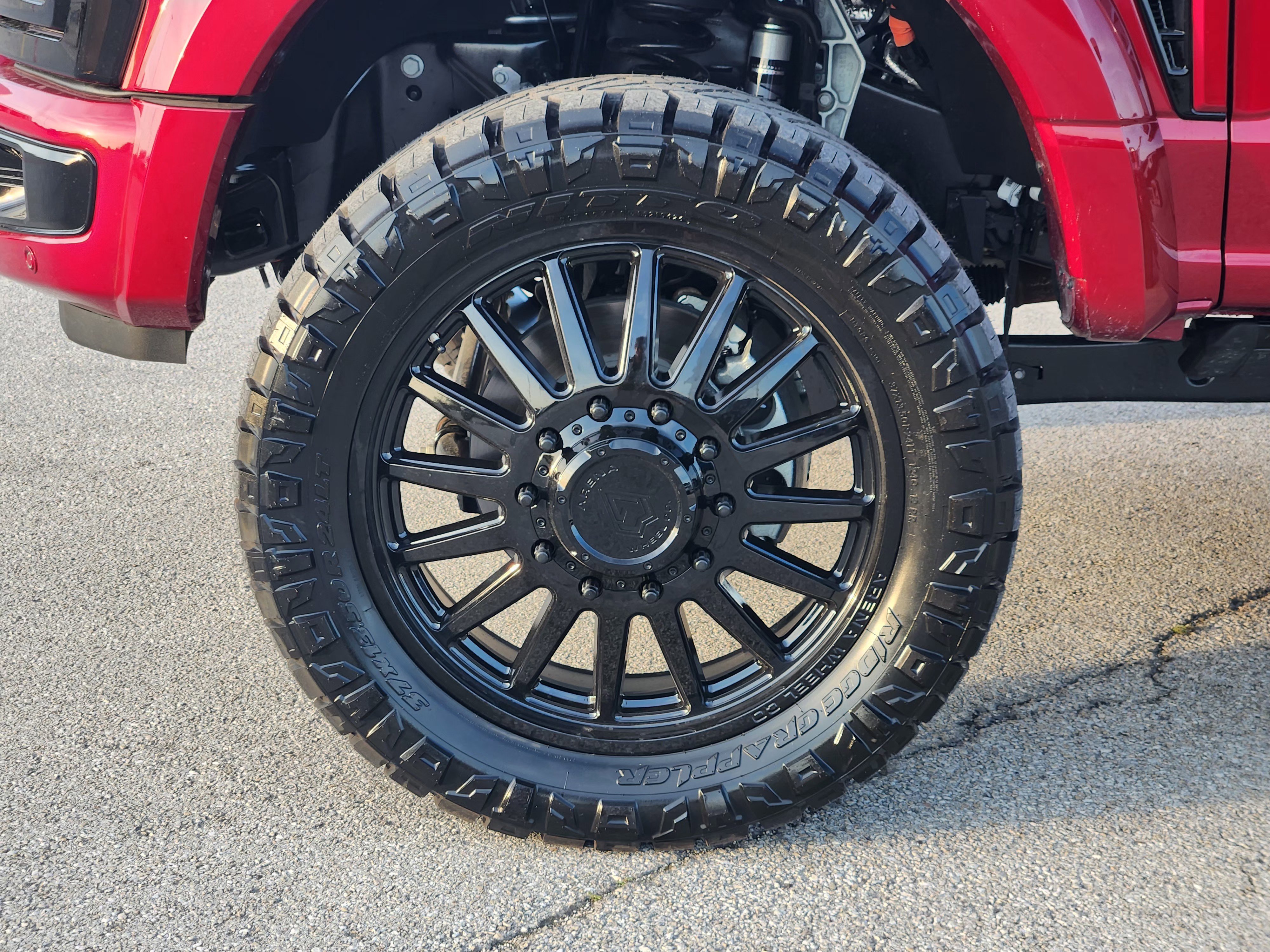 New 2026 Ford F450 Platinum w/ FX4 Off-Road Package AWD/4WD image 10