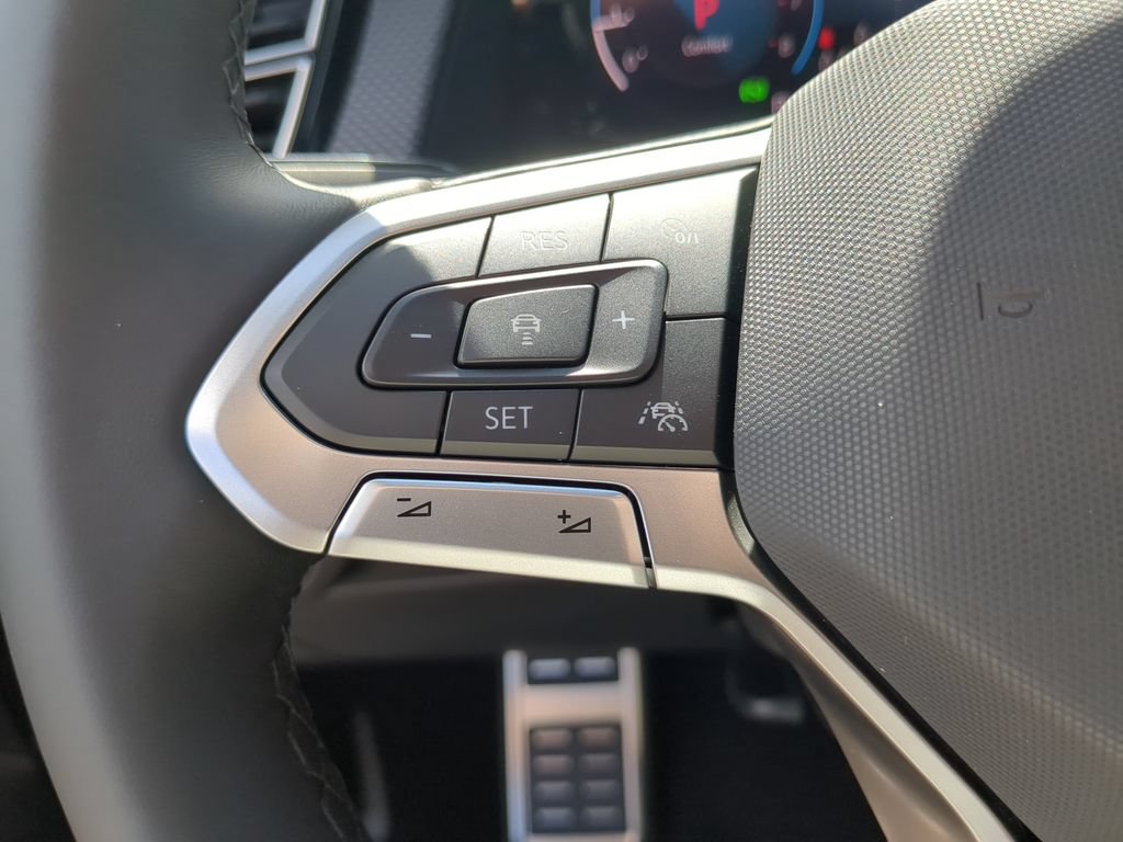 New 2026 Volkswagen Atlas Cross Sport SEL R-Line AWD/4WD image 29