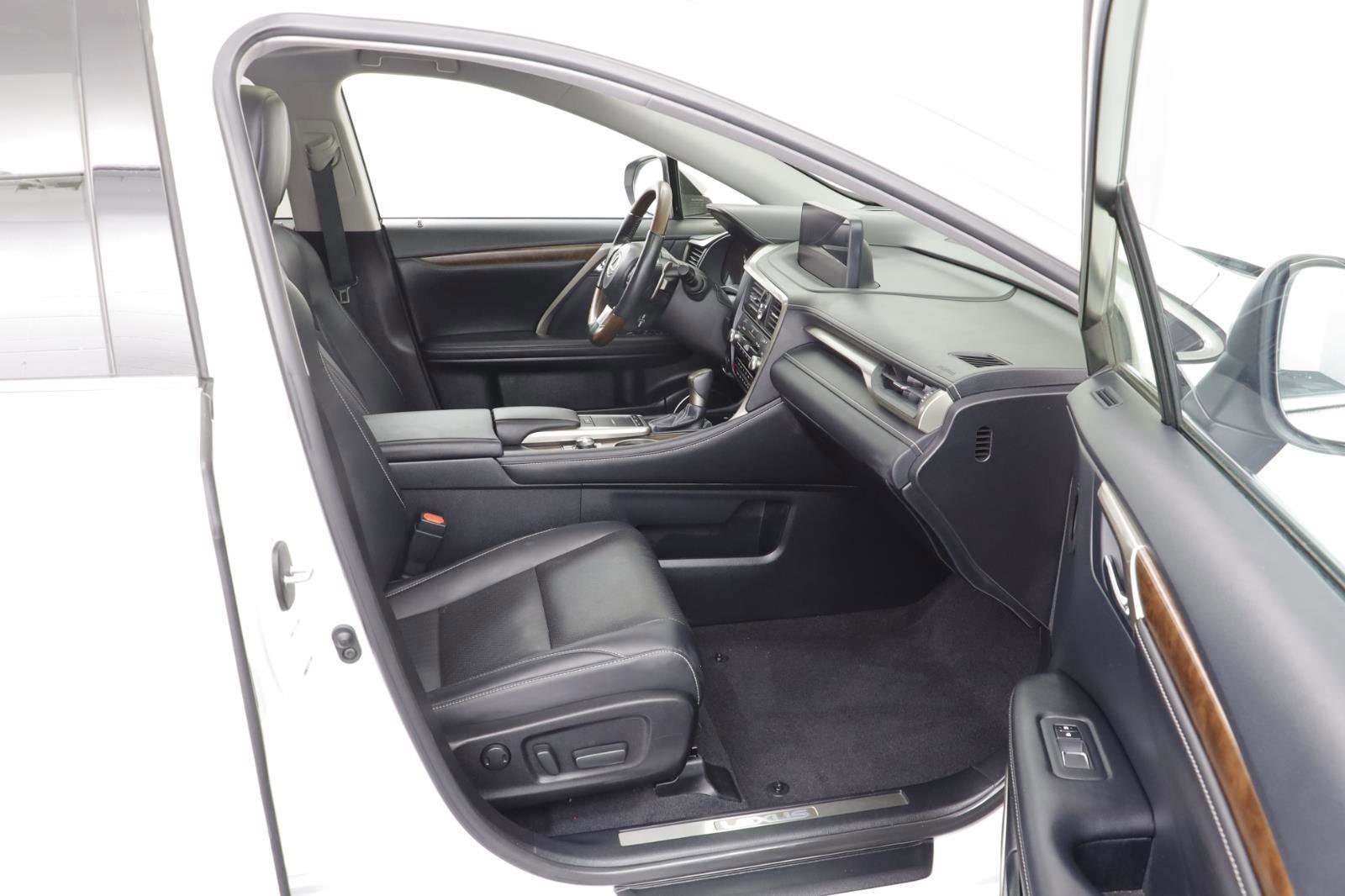 Used 2022 Lexus RX 350L Premium image 19