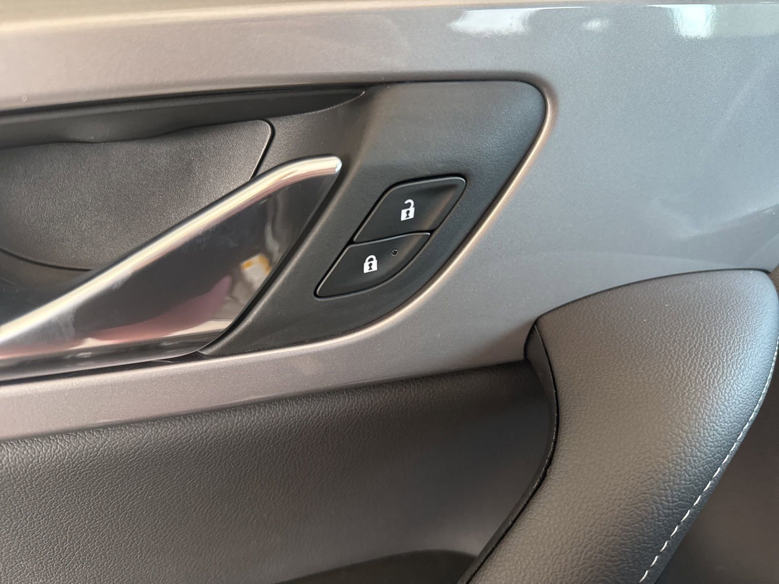 New 2026 Chevrolet Blazer LT image 16