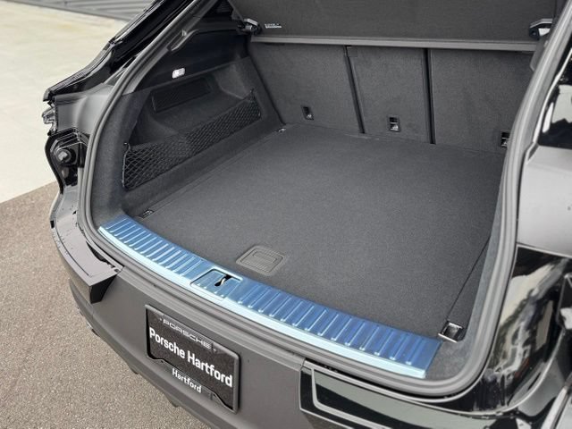 New 2026 Porsche Cayenne Coupe AWD/4WD image 36