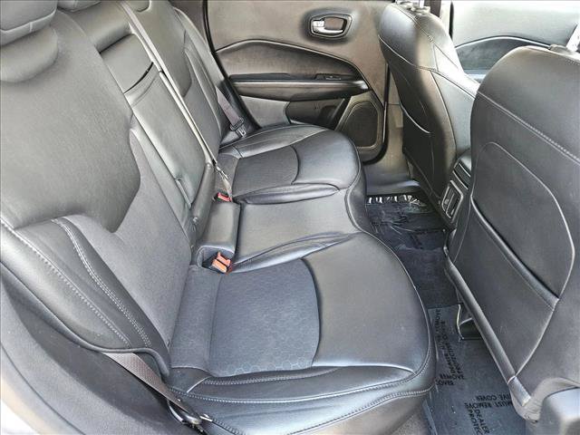 Used 2019 Jeep Compass Latitude FWD image 21
