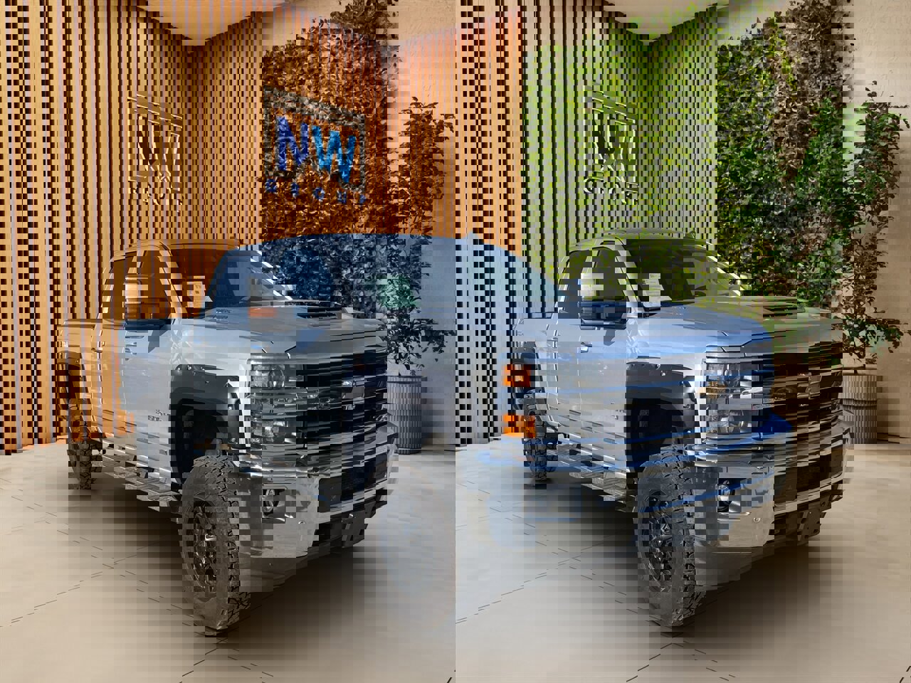 Used 2019 Chevrolet Silverado 3500 LTZ image 1