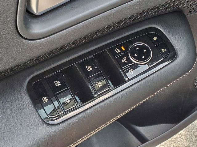 Used 2023 Nissan Ariya FWD image 18