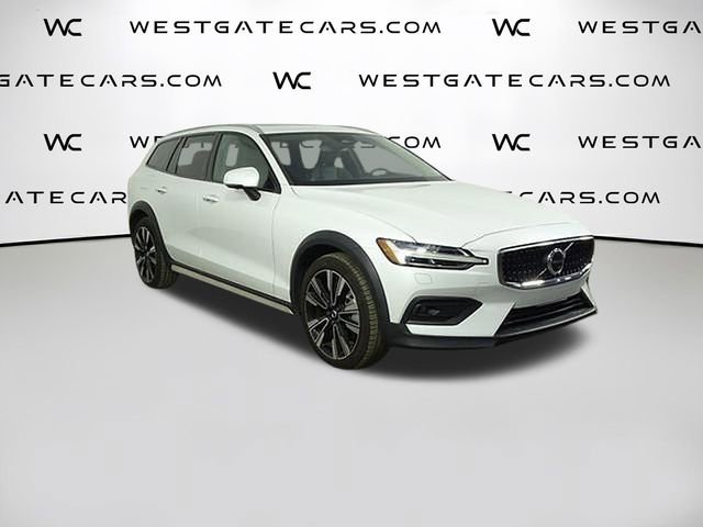 Used 2023 Volvo V60 B5 Cross Country Ultimate w/ Climate Package