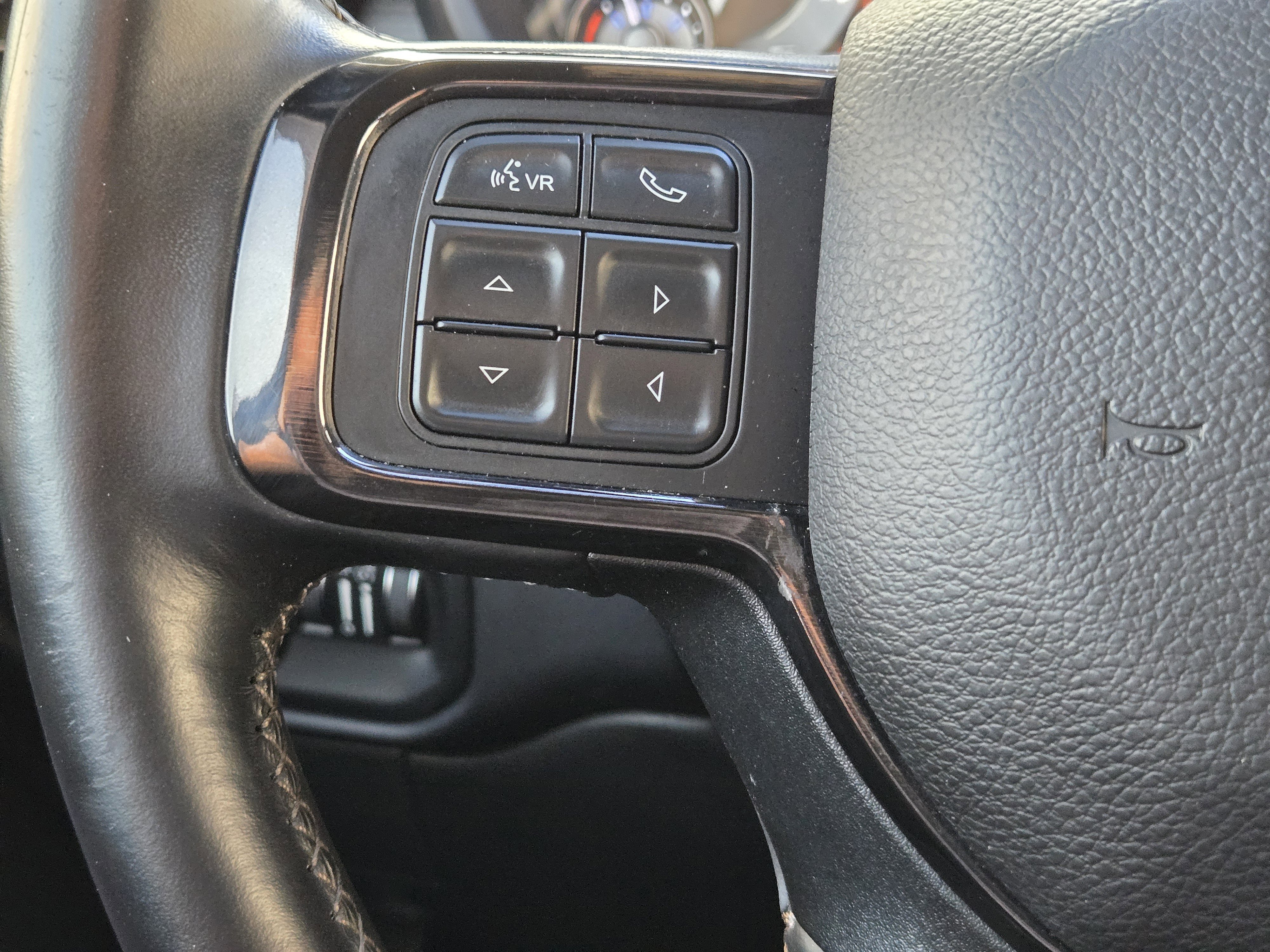 Used 2022 RAM 2500 Limited image 32