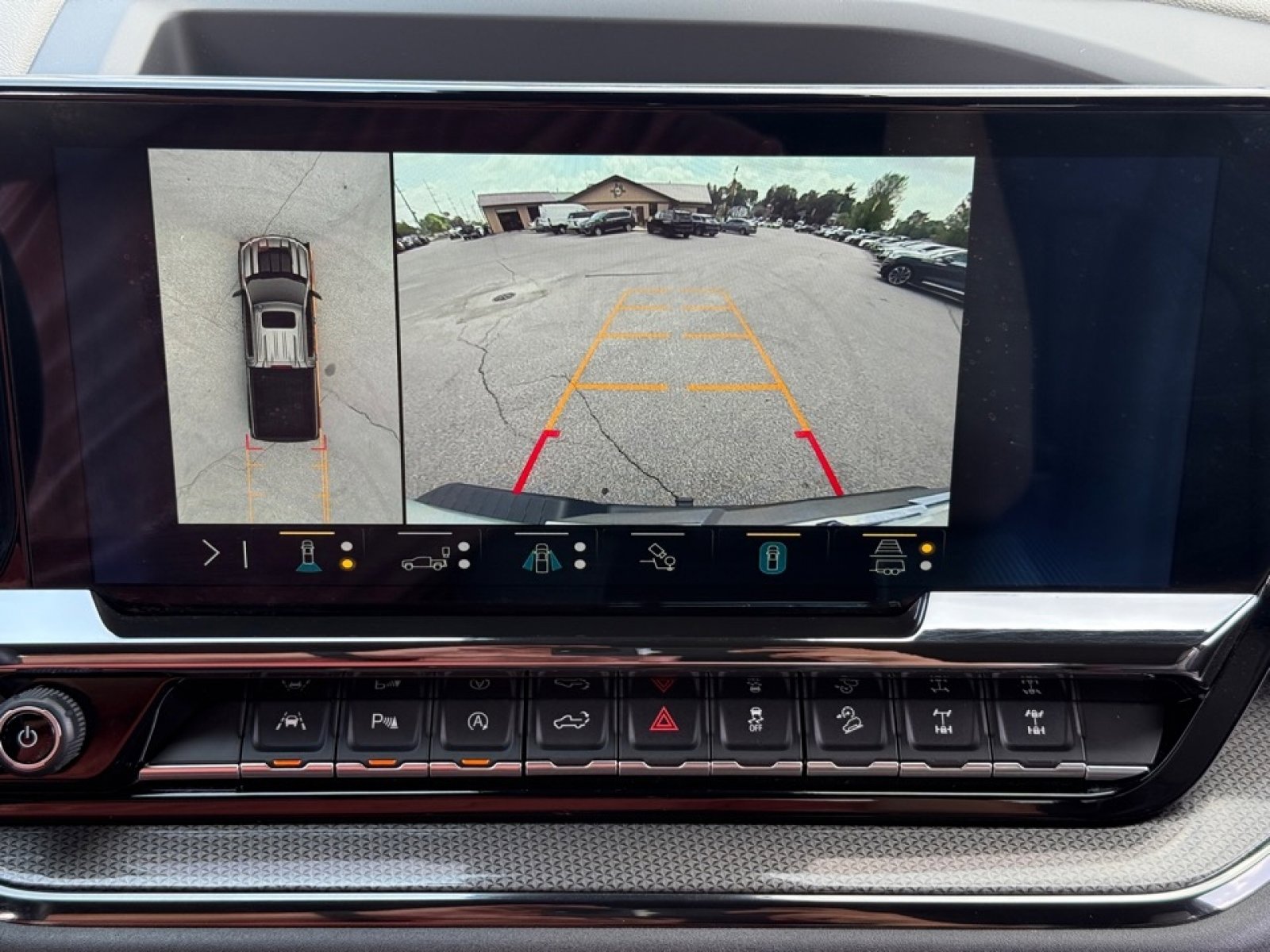 Used 2023 Chevrolet Silverado 1500 ZR2 w/ Technology Package image 27