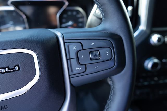 Used 2023 GMC Sierra 2500 Denali AWD/4WD image 17