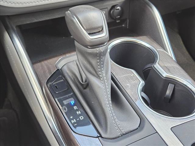 Used 2023 Toyota Highlander Limited FWD image 12