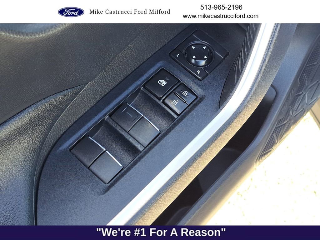 Used 2021 Toyota RAV4 XLE Premium image 20