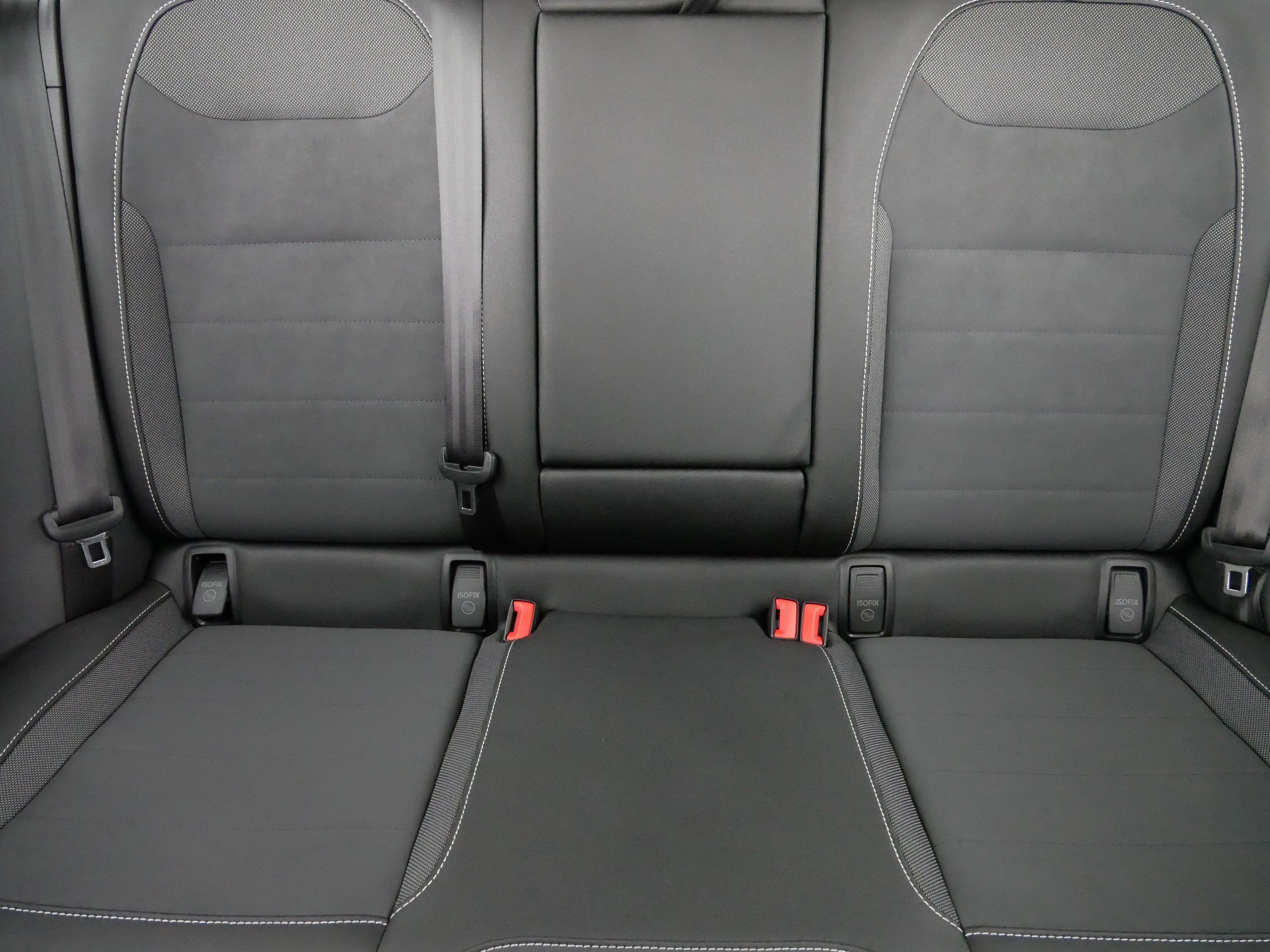 Certified 2024 Volkswagen Taos SE w/ Panoramic Sunroof Package image 13