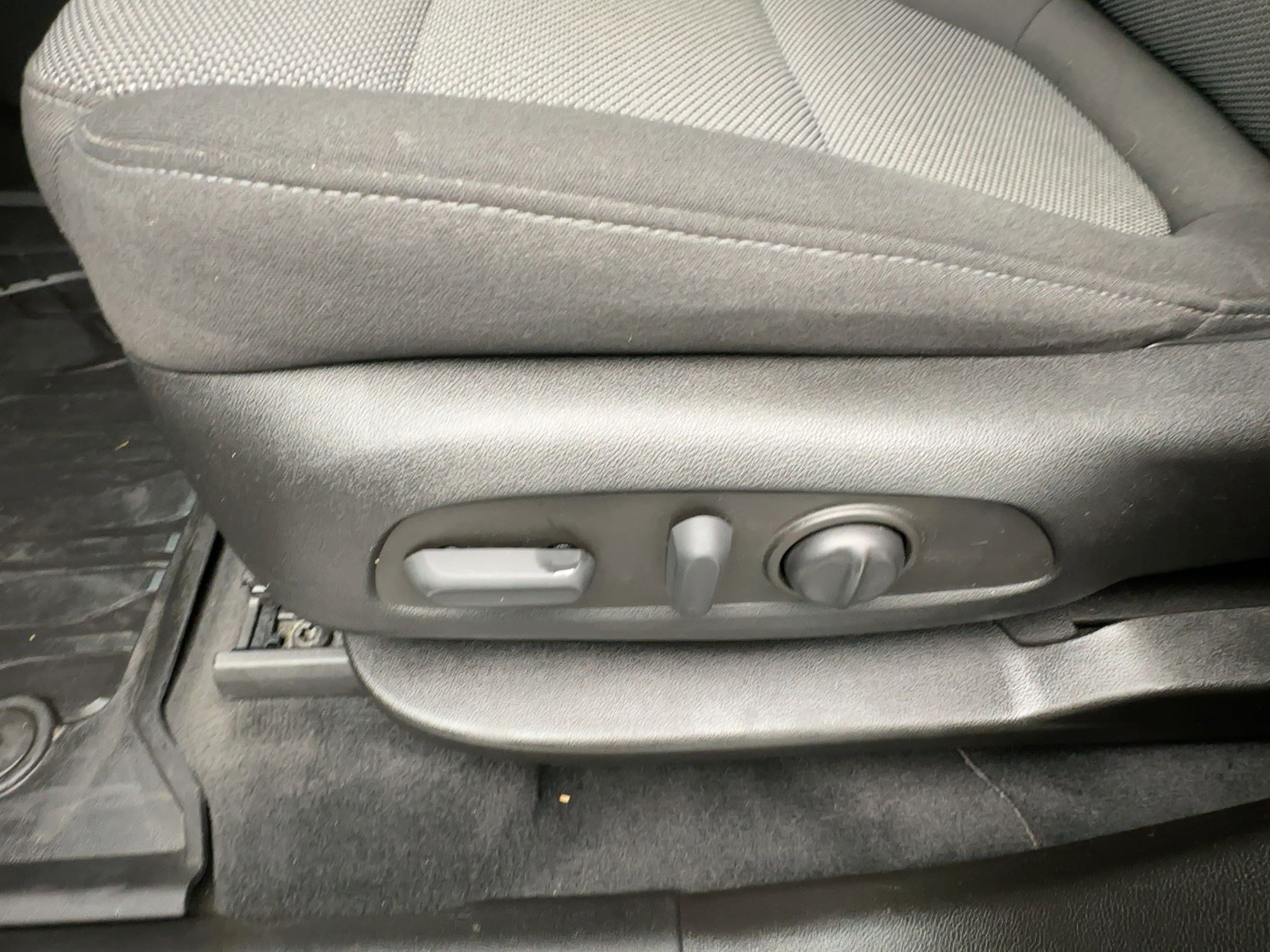 Certified 2022 Chevrolet Traverse LT w/ Midnight/Sport Edition image 14