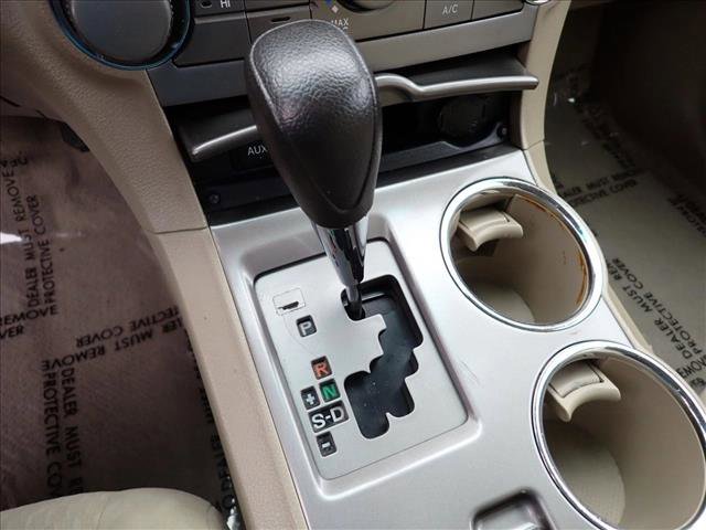 Used 2010 Toyota Highlander 4WD image 18