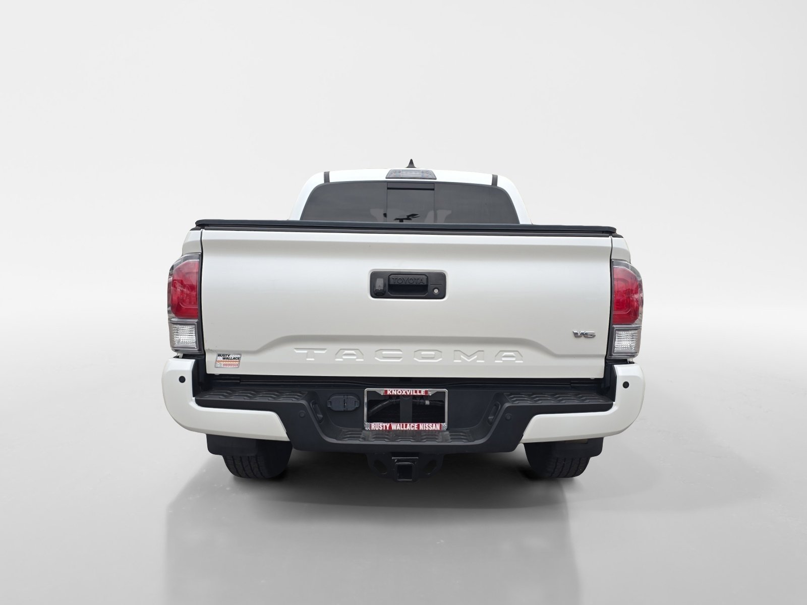 Used 2021 Toyota Tacoma TRD Sport w/ Technology Package image 4