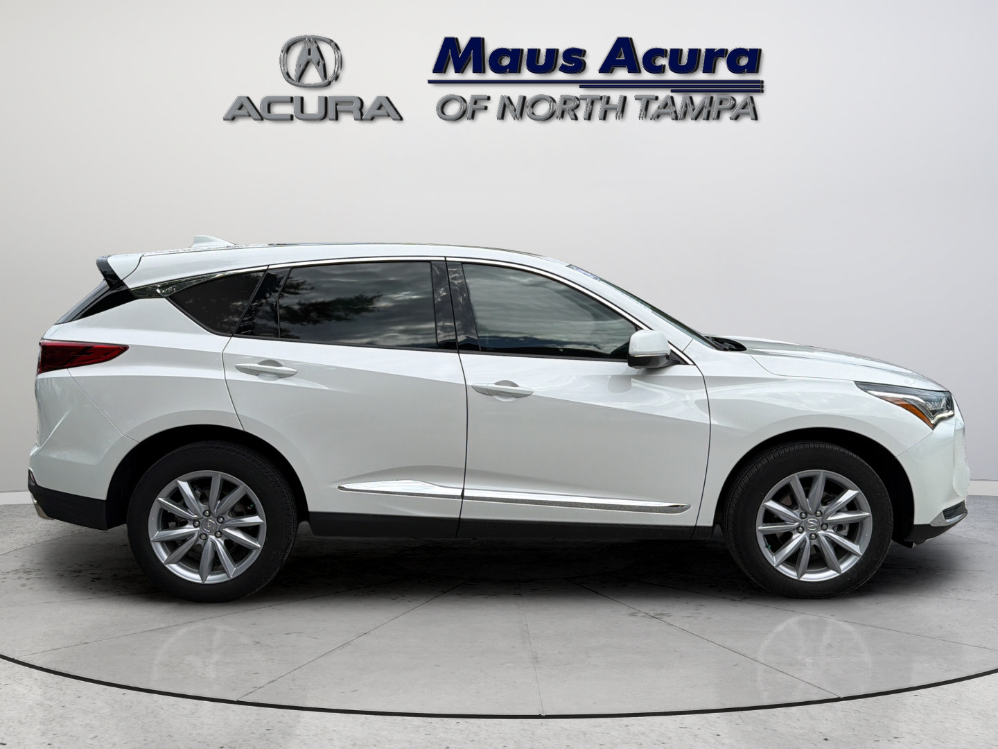 Used 2024 Acura RDX SH-AWD image 13