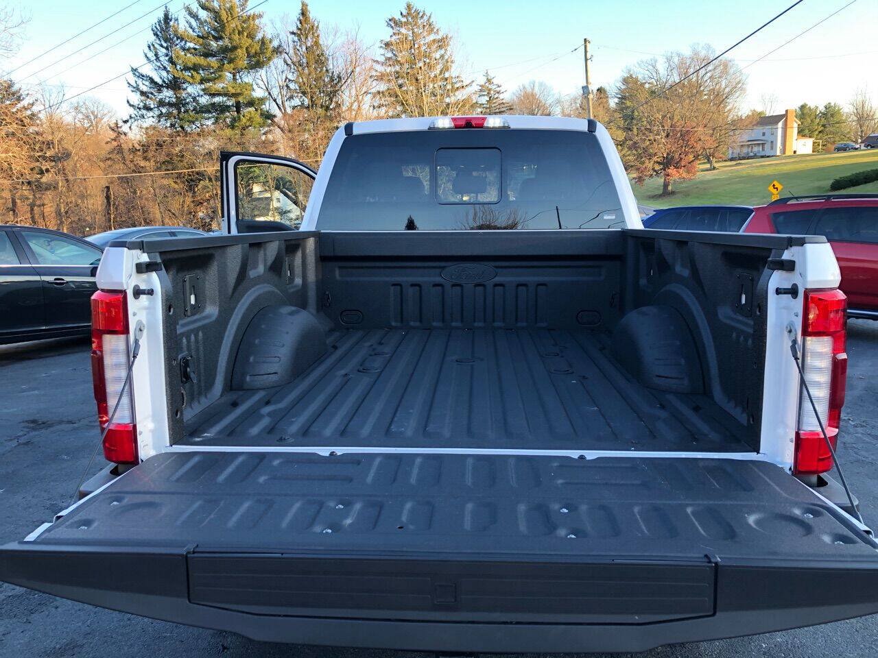Used 2019 Ford F250 Lariat w/ Lariat Ultimate Package AWD/4WD image 13