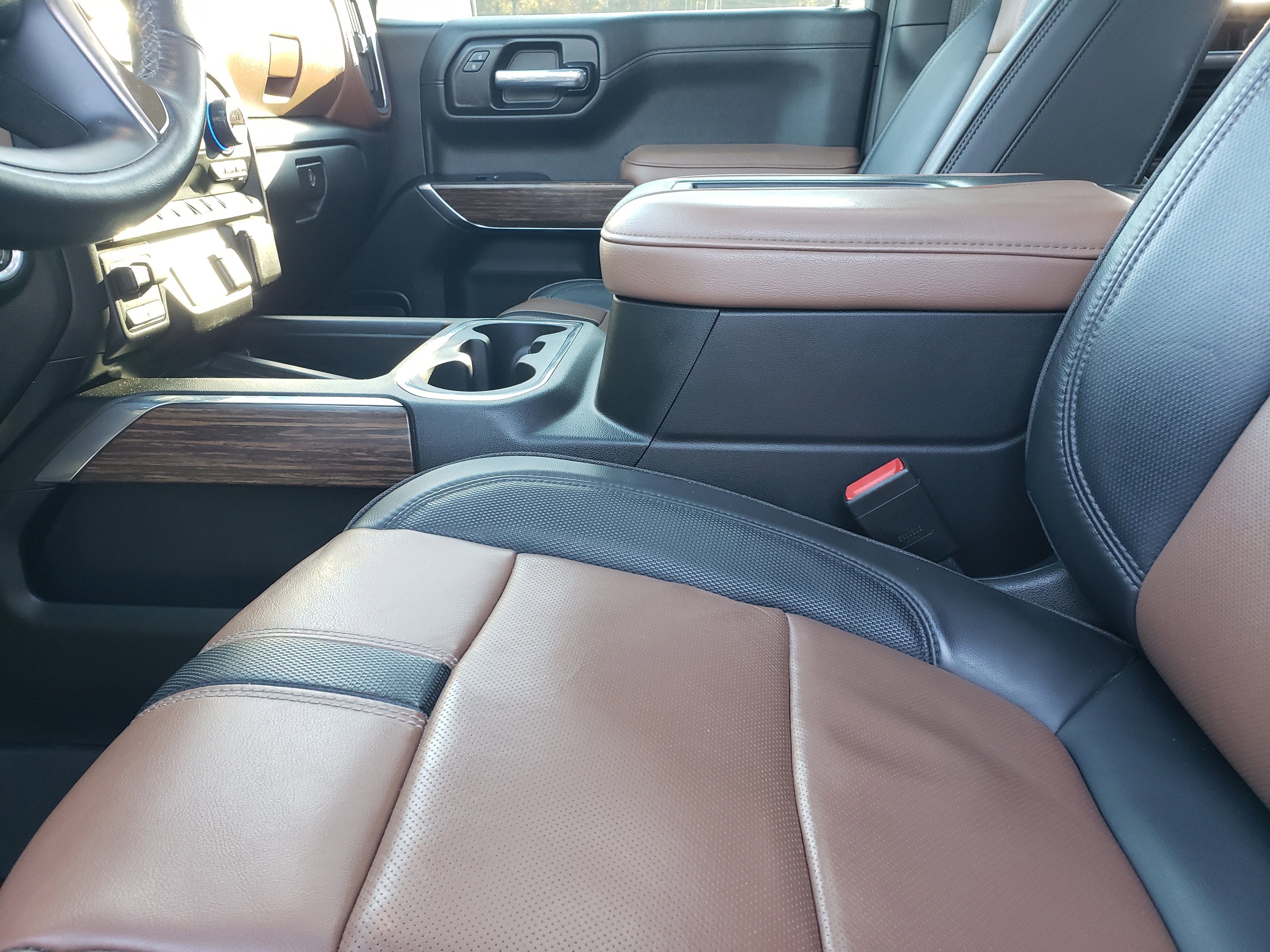 Used 2024 Chevrolet Silverado 1500 High Country w/ Technology Package image 26