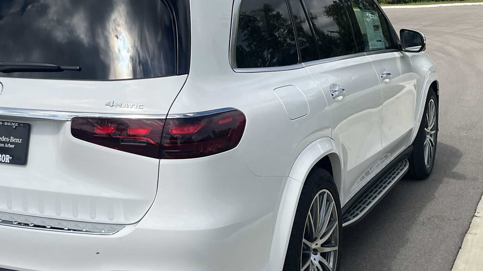 New 2026 Mercedes-Benz GLS 580 4MATIC image 20