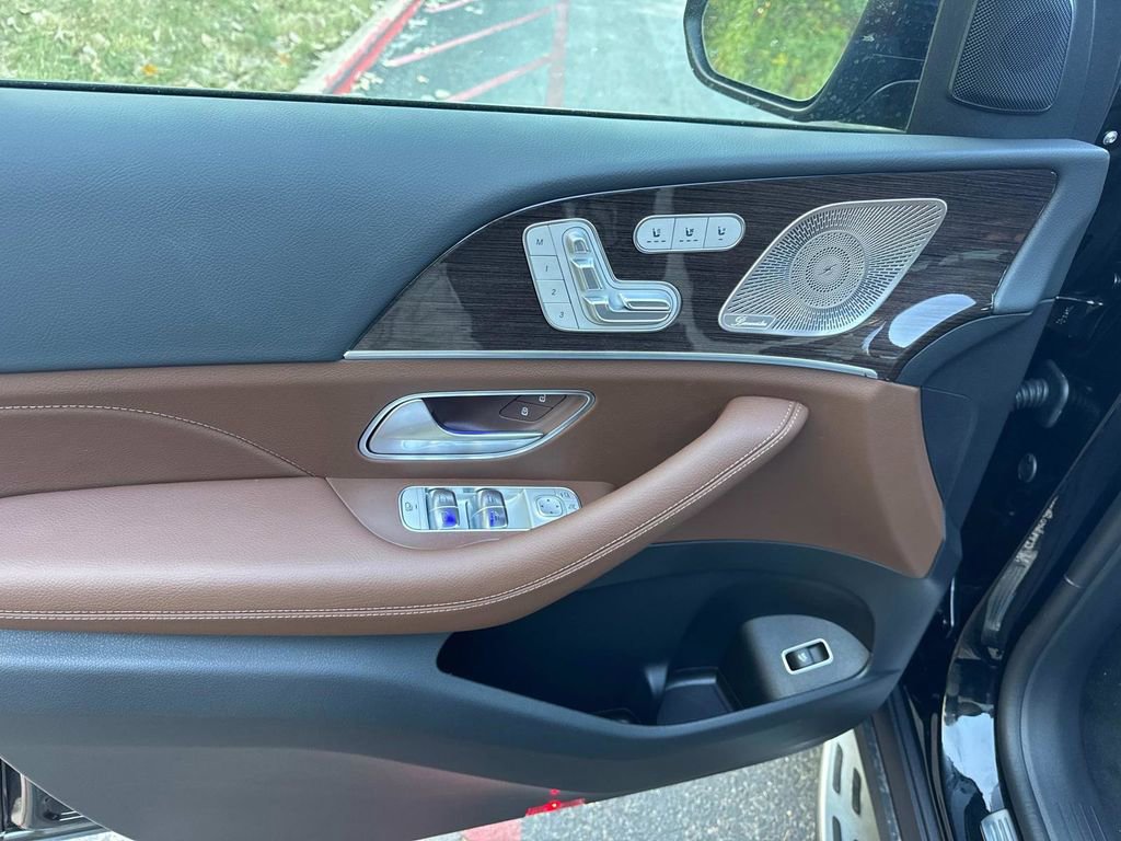 New 2026 Mercedes-Benz GLS 450 4MATIC image 18
