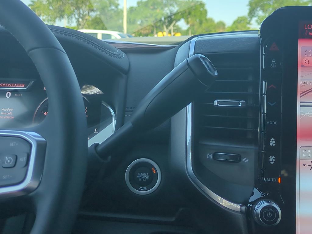New 2026 RAM 3500 Laramie AWD/4WD image 19
