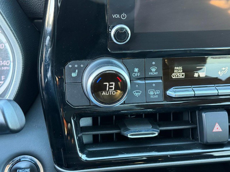 Certified 2023 Toyota Highlander XLE image 22