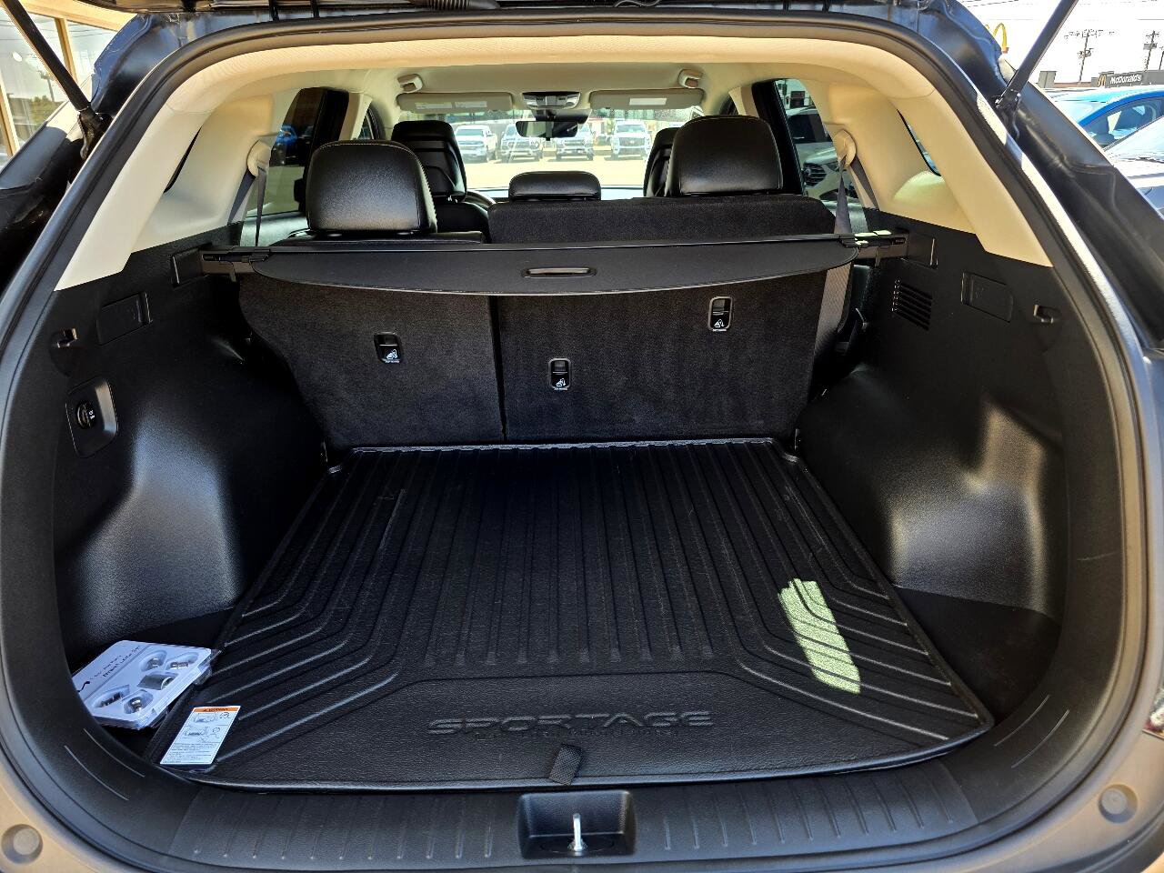 Used 2024 Kia Sportage EX image 25
