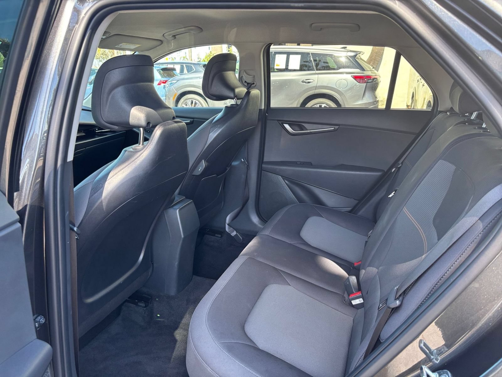 Used 2026 Kia Niro LX FWD image 23