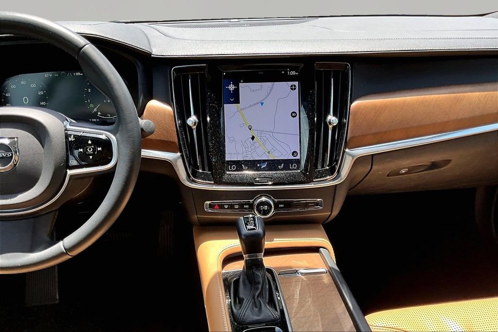Used 2019 Volvo S90 T6 Inscription w/ Advanced Package AWD/4WD image 9