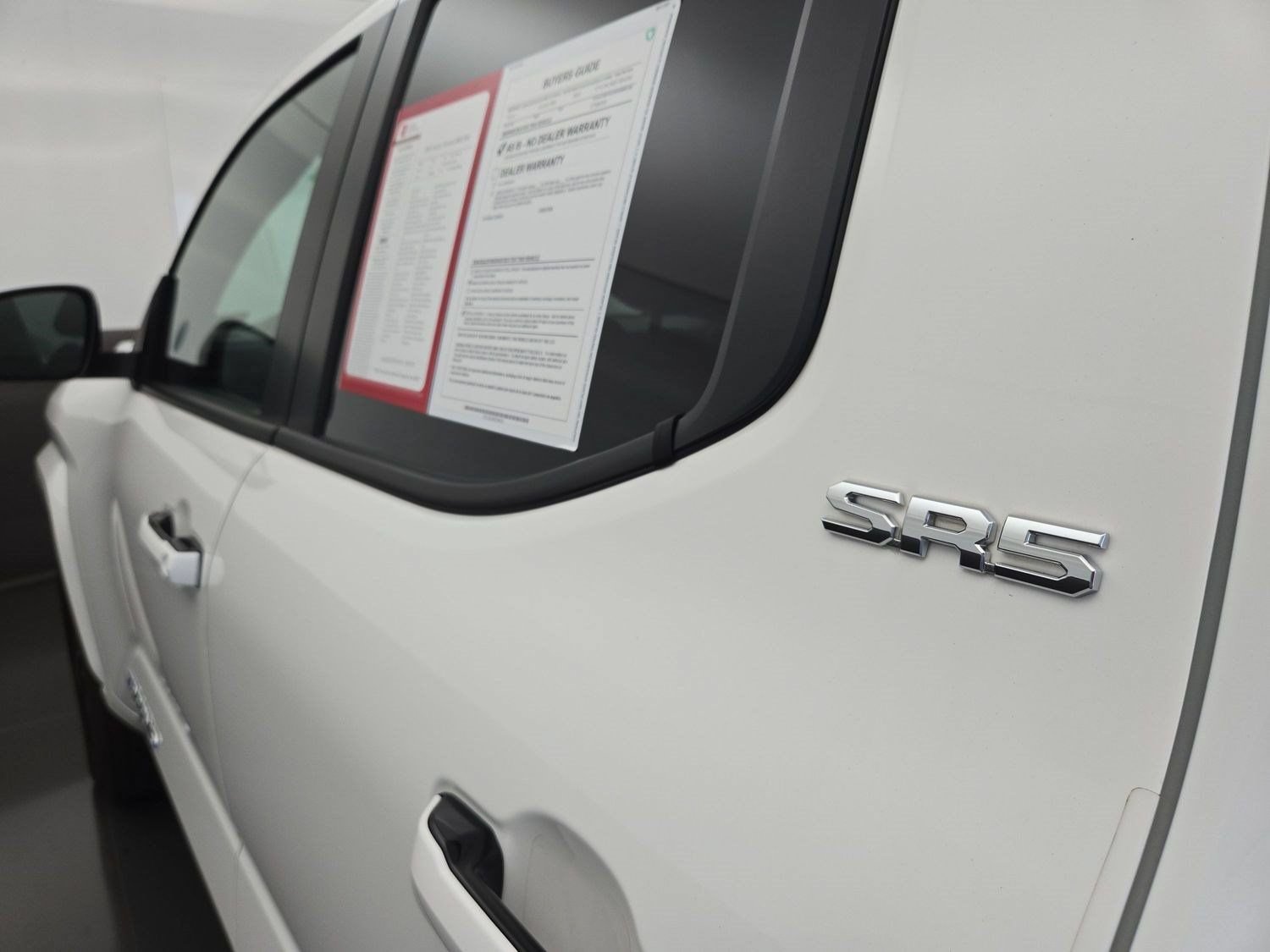 Certified 2025 Toyota Tacoma SR5 AWD/4WD image 32