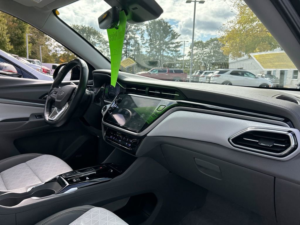 Certified 2022 Chevrolet Bolt EUV Premier w/ Launch Edition image 31
