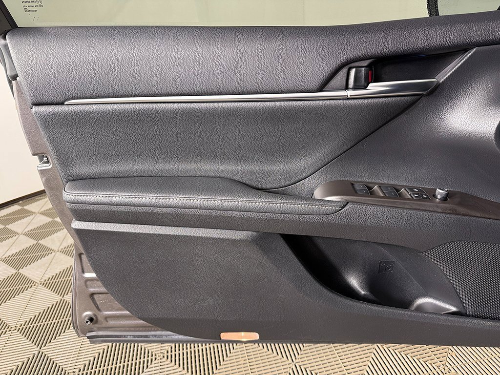 Used 2024 Toyota Camry XSE image 18