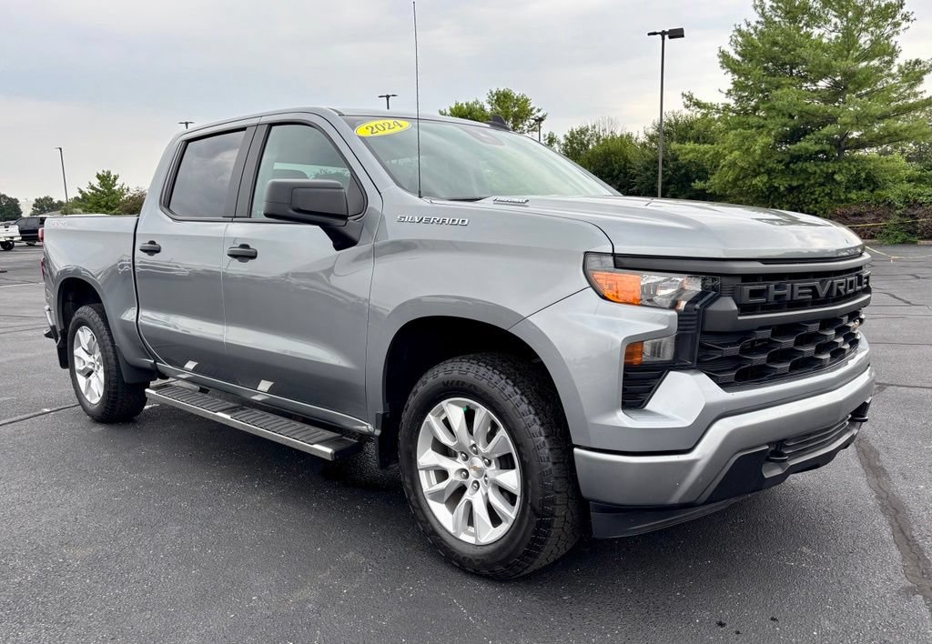 Used 2024 Chevrolet Silverado 1500 Custom AWD/4WD image 9