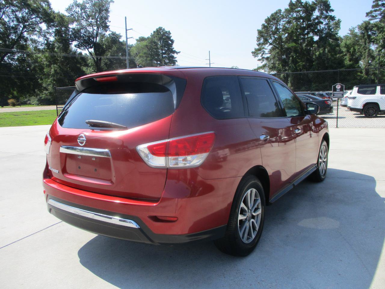 Used 2013 Nissan Pathfinder S FWD image 7