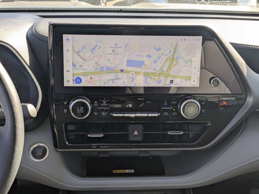 Used 2024 Toyota Highlander Limited image 5