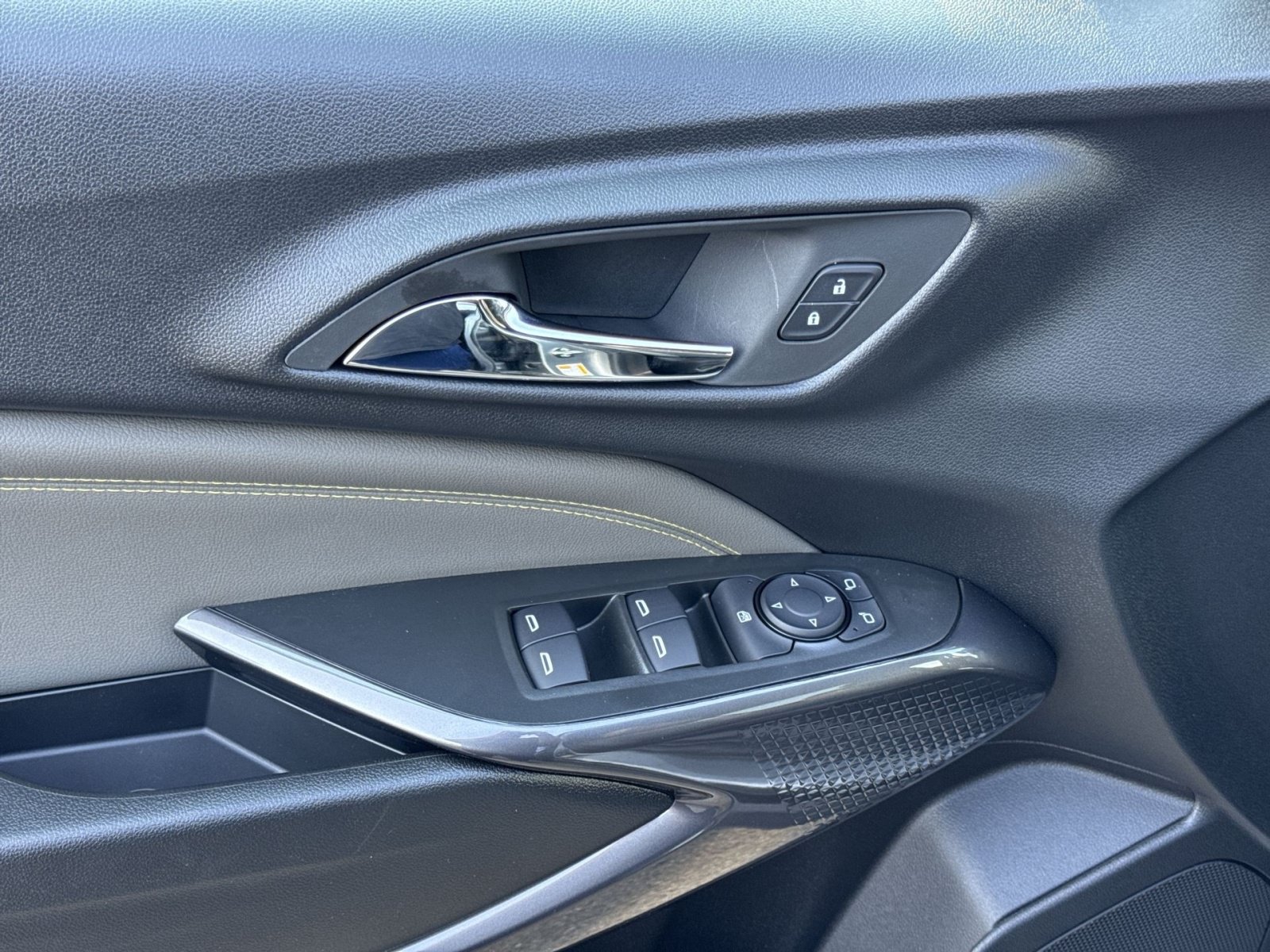 New 2026 Chevrolet Trax ACTIV FWD image 15