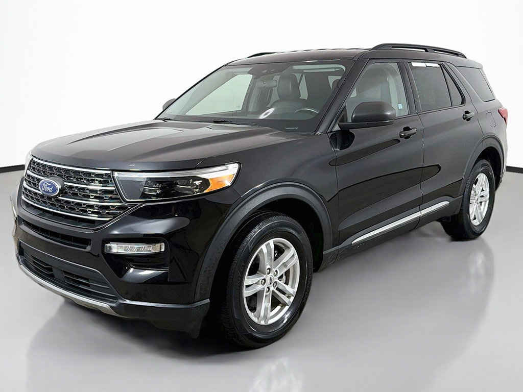 Used 2023 Ford Explorer XLT w/ Equipment Group 202A AWD/4WD image 9