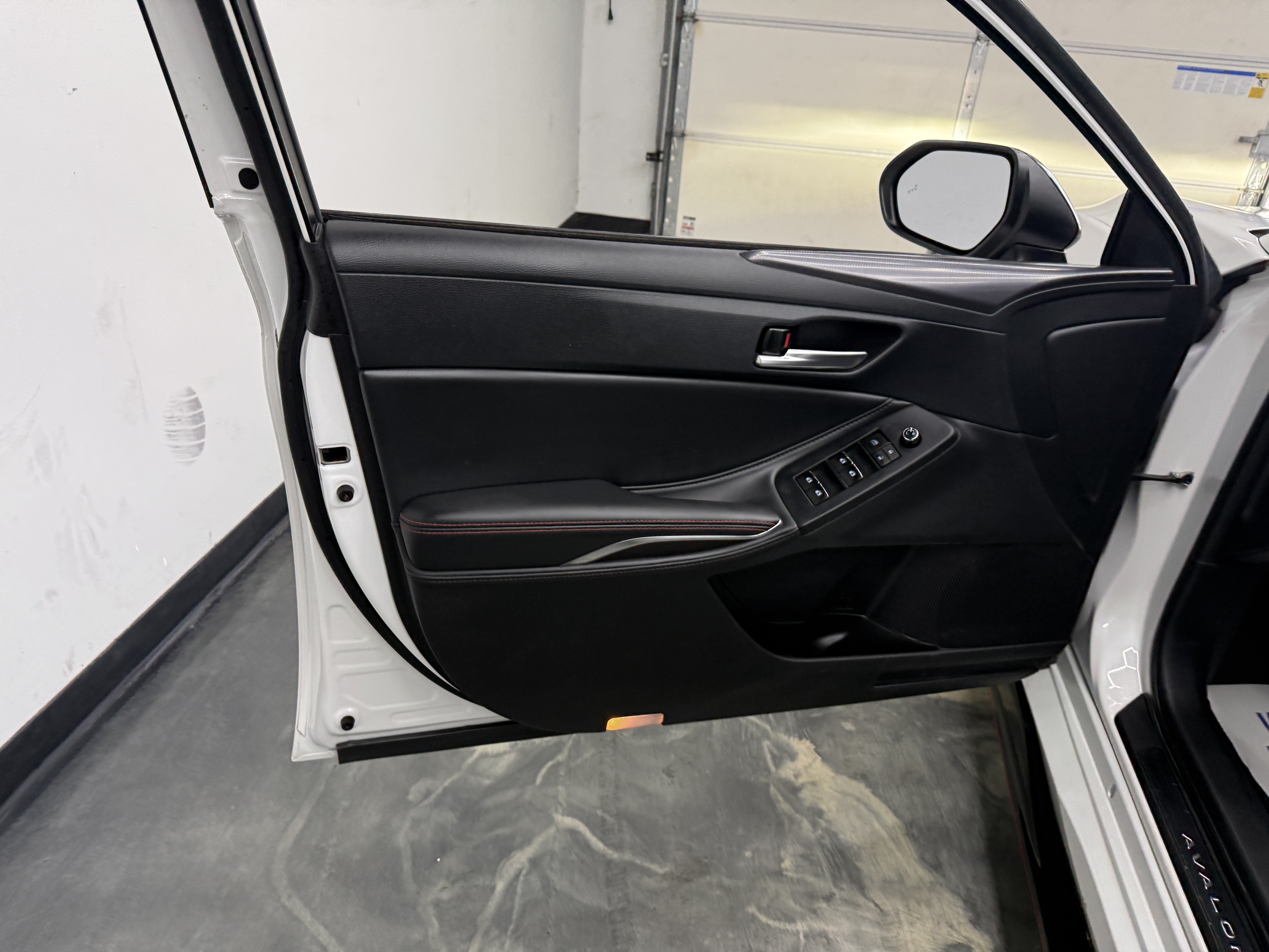 Used 2021 Toyota Avalon TRD FWD image 9