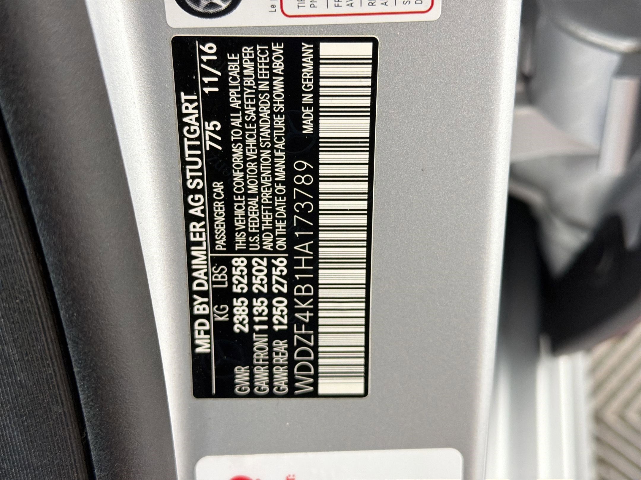 Used 2017 Mercedes-Benz E 300 4MATIC image 21