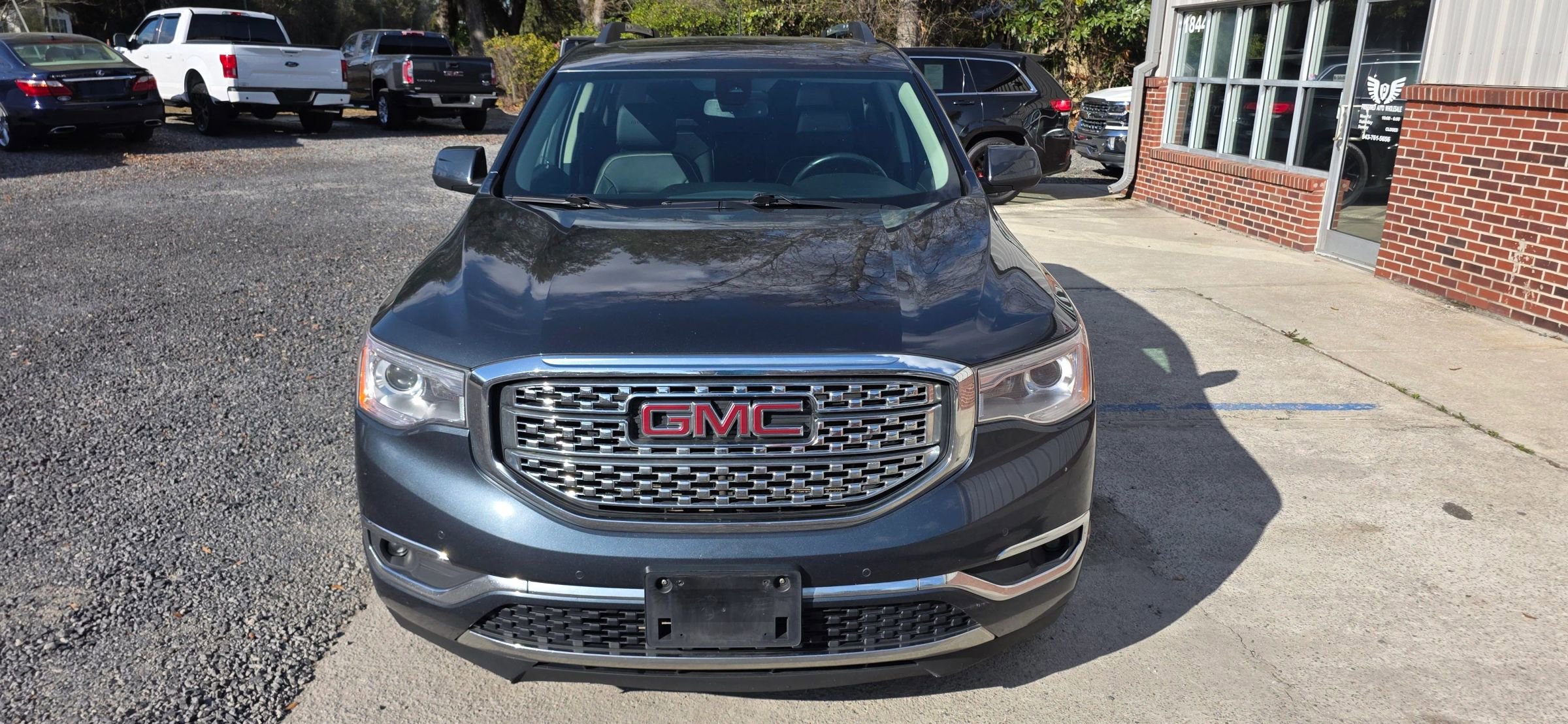 Used 2019 GMC Acadia Denali image 8