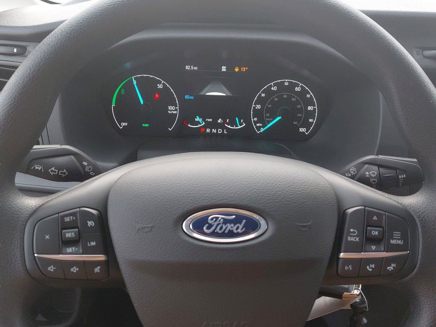 New 2023 Ford E-Transit Medium Roof image 27