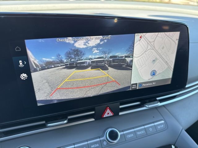 Used 2023 Hyundai Elantra SEL w/ Convenience Package image 15