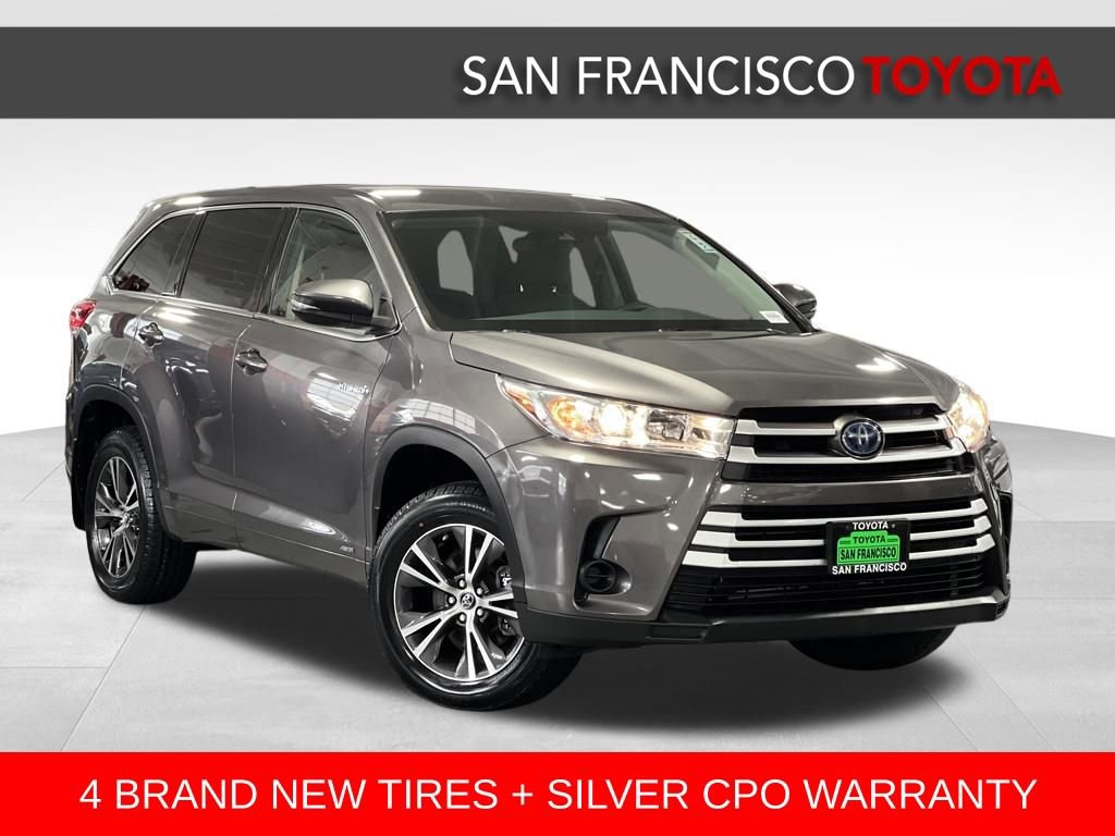 Used 2017 Toyota Highlander LE image 7