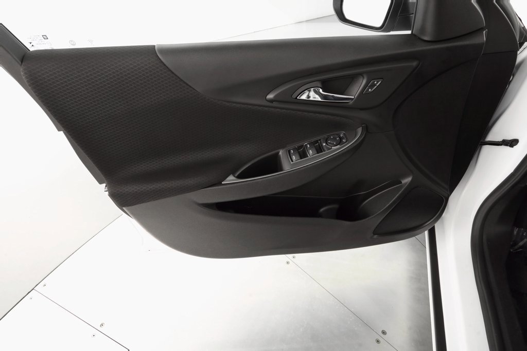 Used 2023 Chevrolet Malibu LT image 17