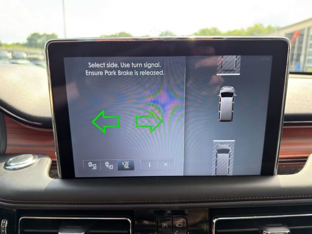 Used 2024 Lincoln Aviator Reserve w/ Equipment Group 201A AWD/4WD image 33