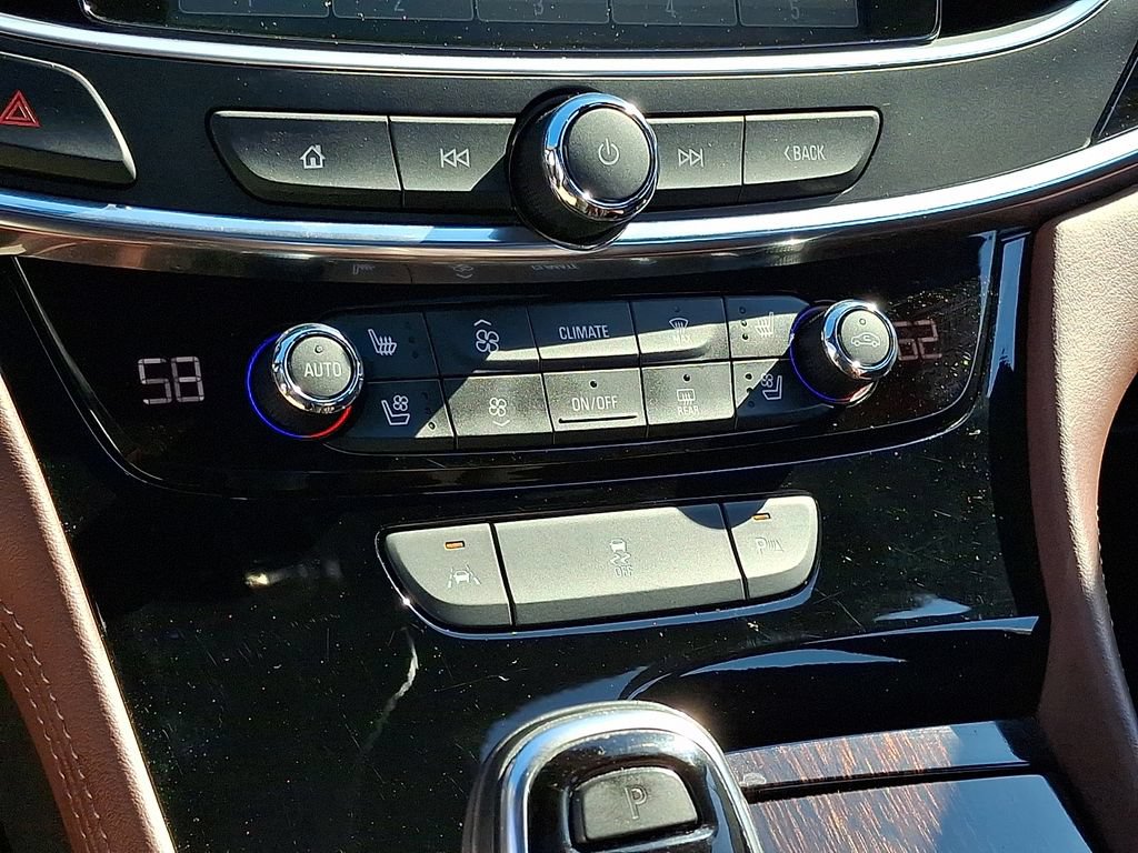 Used 2019 Buick LaCrosse Avenir FWD image 17