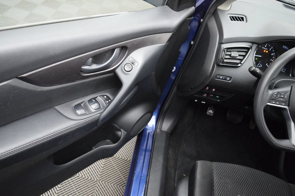 Used 2021 Nissan Rogue Sport S AWD/4WD image 27
