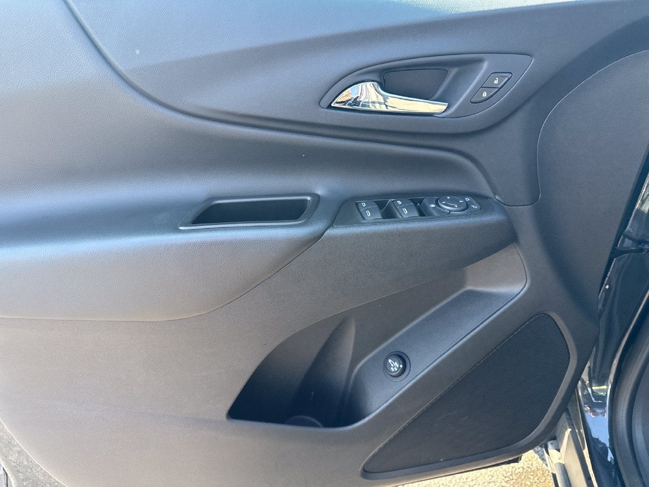 Used 2023 Chevrolet Equinox LT AWD/4WD image 14