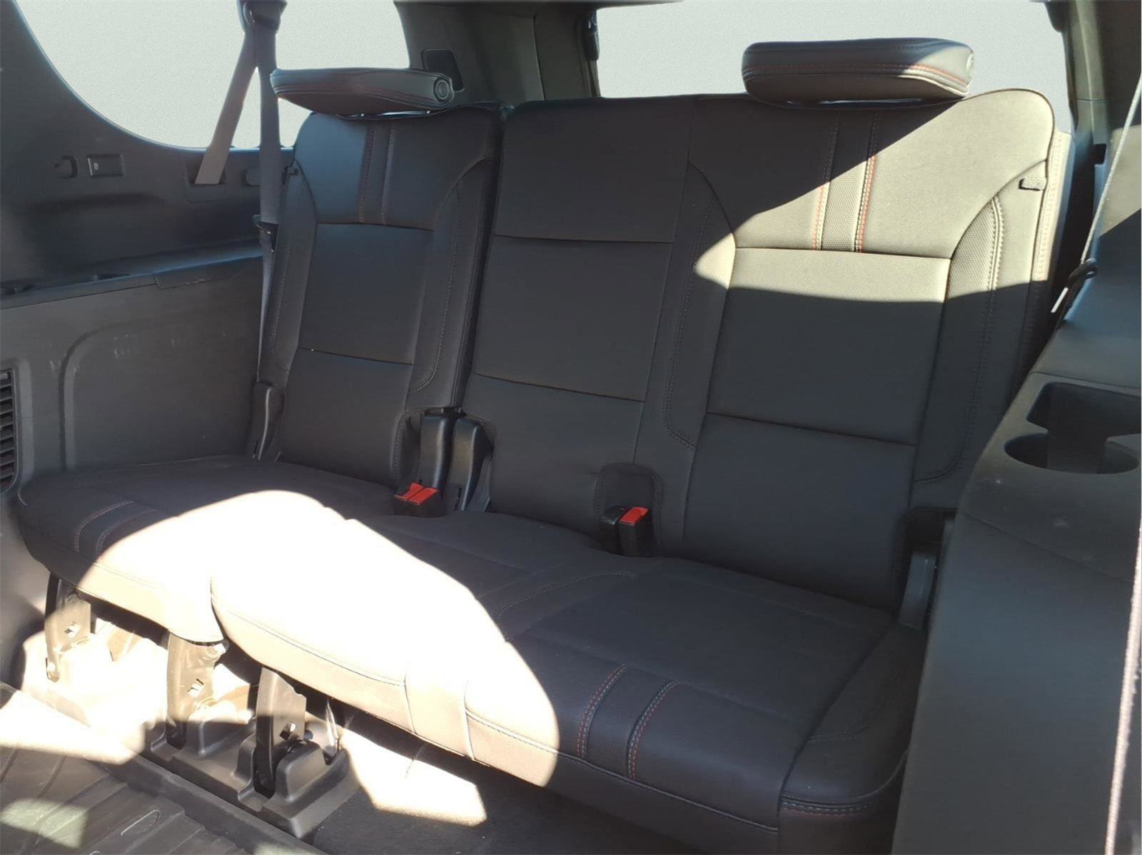 Used 2023 Chevrolet Suburban RST w/ Luxury Package image 9